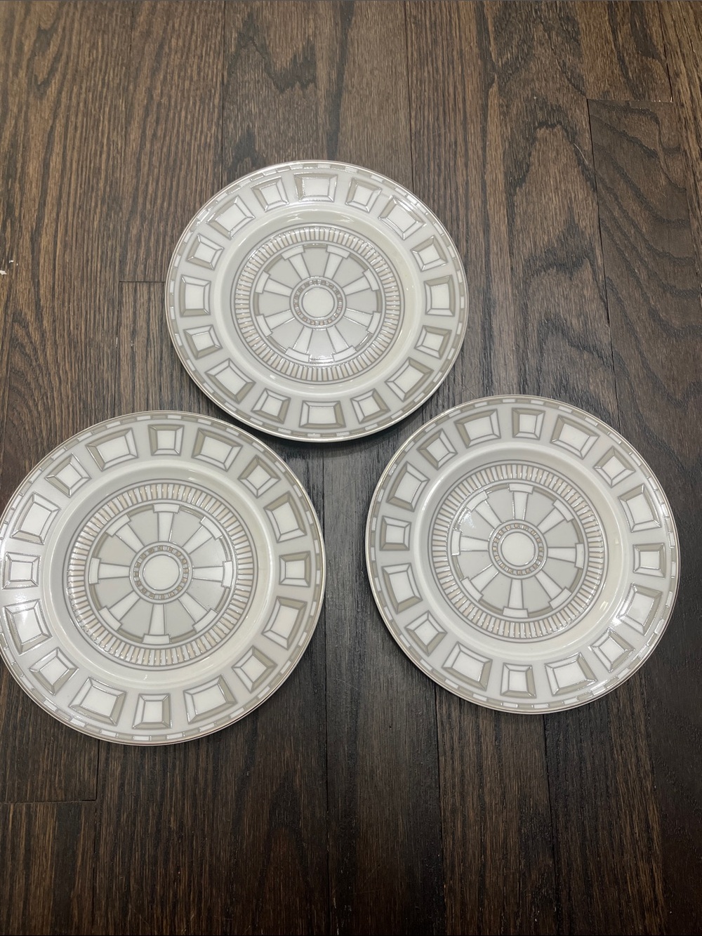 Villeroy & Boch La Classica Contura premium bone china bread and butter plate